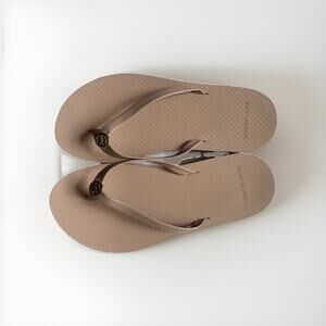 Tory Burch Solid Flip Flops –Pink / Gold Logo Size 5 Soft Cushioned Comfort